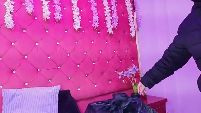 Snapshot of Nanis_James chatting on January 11, 2026, 3:24 am Nanis James online show from January 11, 2026, 3:24 am