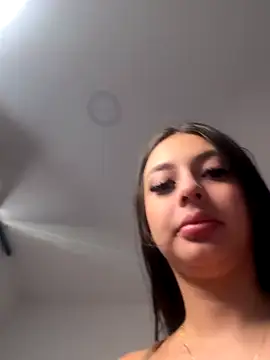 Mavii  online show from October 7, 2025, 3:46 pm