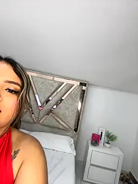 ashley-swift- online show from September 29, 2025, 6:53 am