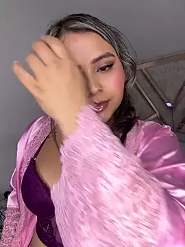 ashley-swift- online show from December 19, 2025, 7:00 am