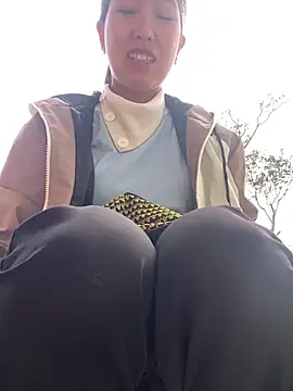 Huong-Ly online show from February 27, 2026, 3:07 am