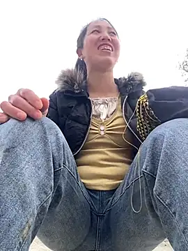 Huong-Ly online show from January 13, 2026, 2:15 am