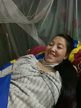 Huong-Ly online show from November 3, 2025, 2:39 am