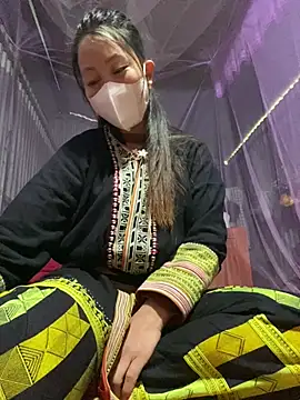 Huong-Ly online show from February 19, 2026, 7:49 am