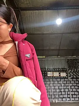 Huong-Ly online show from March 16, 2026, 8:51 am