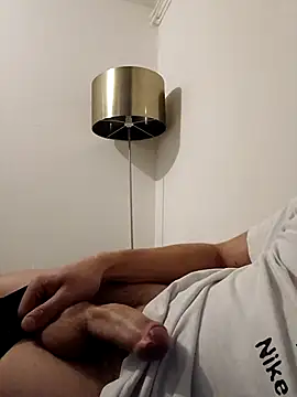 joette19cm online show from September 17, 2025, 6:54 pm