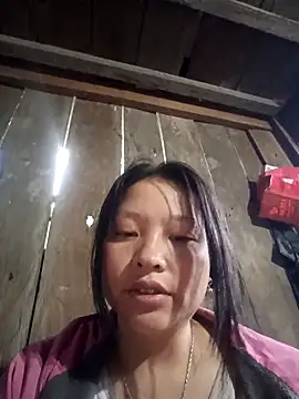 MuiNay online show from November 15, 2025, 11:42 pm