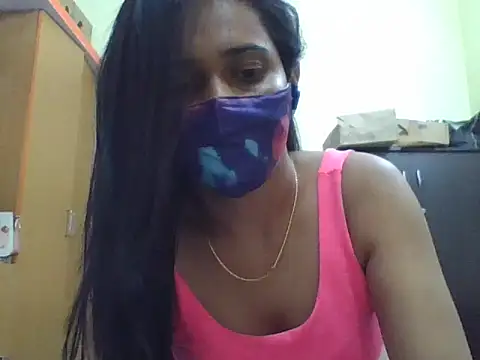 Curvyqueenz online show from December 19, 2025, 5:48 pm