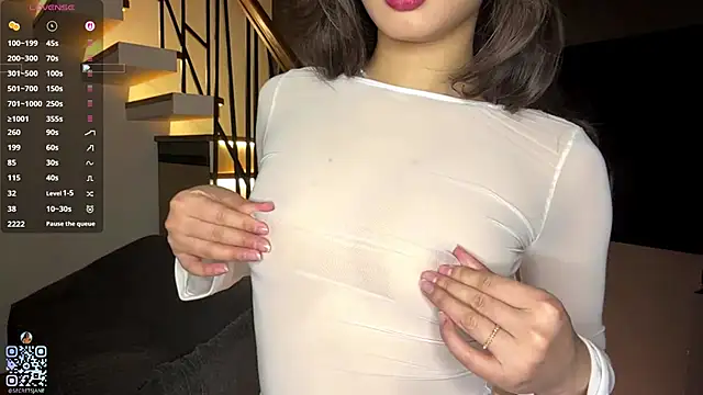 SweetSakuraJane online show from April 29, 2026, 10:27 pm