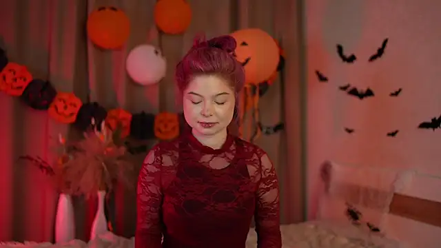 Stella Vanila online show from October 28, 2025, 11:36 pm