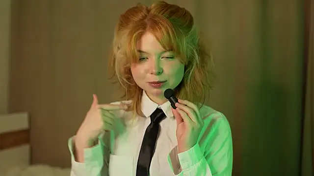 Stella Vanila online show from September 21, 2025, 10:59 pm