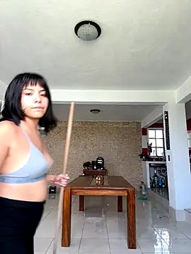 cutieass online show from September 21, 2025, 6:57 pm