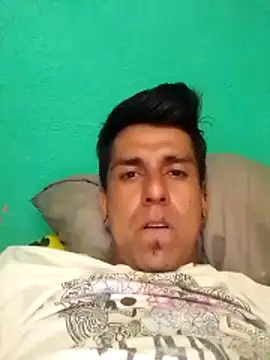 Snapshot of TragicAirplane168 chatting on November 29, 2025, 8:09 pm TragicAirplane168 online show from November 29, 2025, 8:09 pm