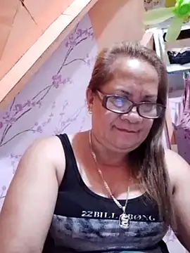 vickyhot1966 online show from June 5, 2026, 7:52 pm