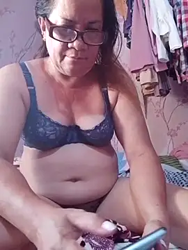 vickyhot1966 online show from May 19, 2026, 10:39 pm