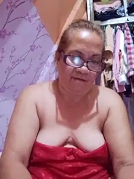 vickyhot1966 online show from June 10, 2026, 1:56 pm