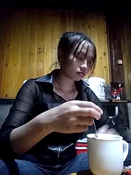 Snapshot of Dung-Thao19 chatting on October 13, 2025, 9:11 am Dung-Thao19 online show from October 13, 2025, 9:11 am