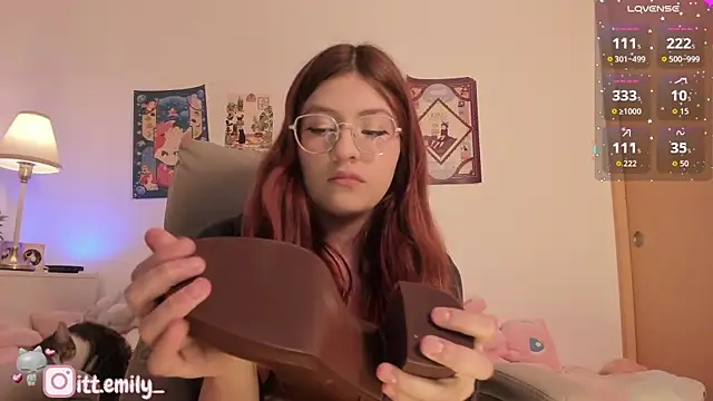 emily uwu0 online show from February 16, 2026, 1:37 am