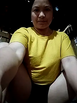 Snapshot of Love-Mama33 chatting on February 5, 2026, 1:56 am Love-Mama33 online show from February 5, 2026, 1:56 am