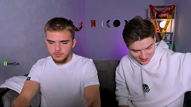 Snapshot of aron_black_ chatting on October 25, 2025, 7:25 pm aron black online show from October 25, 2025, 7:25 pm