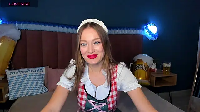 EvelynPoole online show from September 26, 2025, 1:34 am