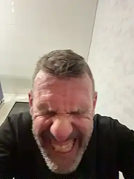 gigolobcn online show from January 9, 2026, 6:04 pm