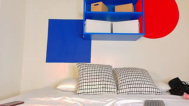 Nickifox   online show from September 25, 2025, 7:31 pm