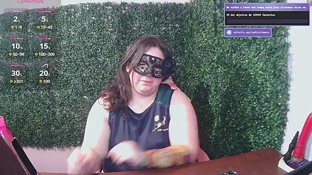 Snapshot of SophieSimmons_ chatting on September 20, 2025, 8:19 am SophieSimmons online show from September 20, 2025, 8:19 am