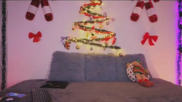 Lolarosesxs online show from December 22, 2025, 8:53 pm