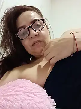 tany90 online show from July 26, 2026, 3:35 am