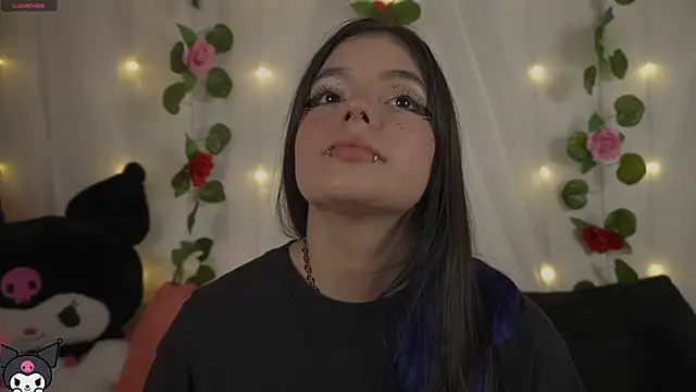 cutee andrea online show from July 15, 2026, 2:07 am