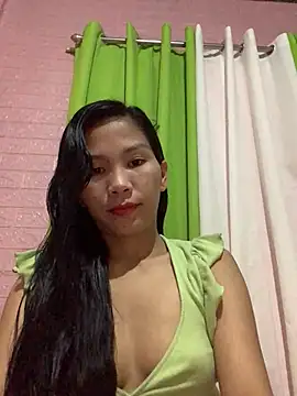 Snapshot of Cleo17 chatting on February 13, 2026, 1:33 pm Cleo17 online show from February 13, 2026, 1:33 pm