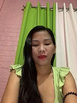 Snapshot of Cleo17 chatting on February 9, 2026, 2:26 pm Cleo17 online show from February 9, 2026, 2:26 pm