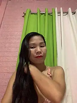 Snapshot of Cleo17 chatting on March 8, 2026, 1:58 pm Cleo17 online show from March 8, 2026, 1:58 pm