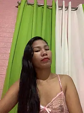 Snapshot of Cleo17 chatting on February 7, 2026, 1:41 pm Cleo17 online show from February 7, 2026, 1:41 pm