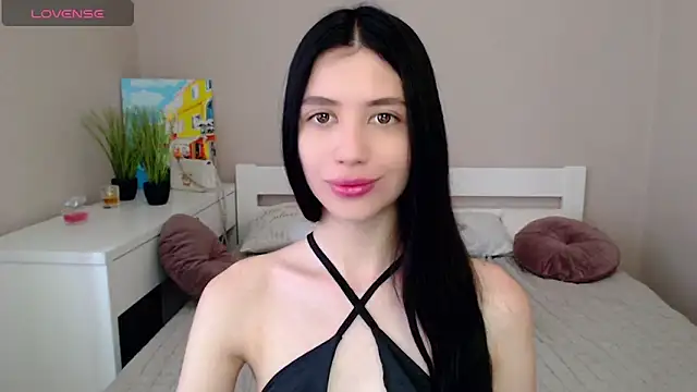 SelinLi online show from June 23, 2026, 5:27 am