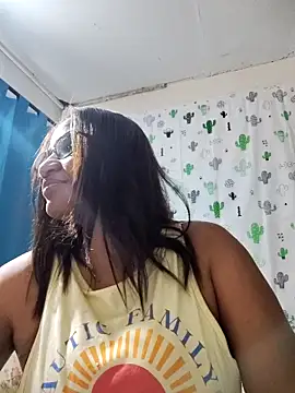 Snapshot of Avannay chatting on February 19, 2026, 2:08 am Avannay online show from February 19, 2026, 2:08 am