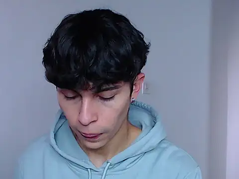 john vichenso online show from October 3, 2025, 10:11 pm