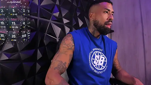 OstinDaniels online show from October 10, 2025, 9:59 pm