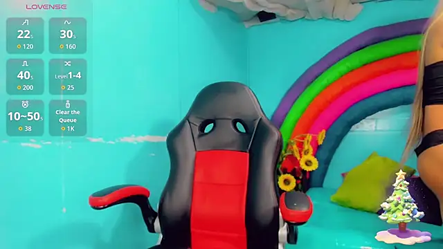 Britany montiel online show from November 30, 2025, 7:14 pm