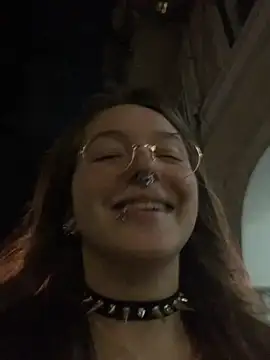 VesnaCrystal online show from November 12, 2025, 6:12 pm