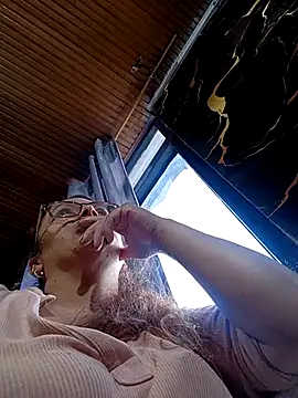 Lady 16 online show from February 18, 2026, 10:06 pm