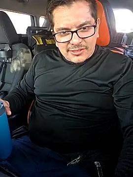 lucho8690 online show from October 24, 2025, 9:14 pm