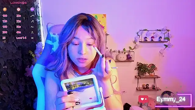 Snapshot of Eymmy_24 chatting on March 8, 2026, 1:33 am Eymmy 24 online show from March 8, 2026, 1:33 am