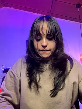 Eymmy 24 online show from October 22, 2025, 4:01 am