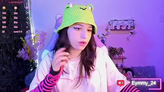 Snapshot of Eymmy_24 chatting on February 16, 2026, 2:54 am Eymmy 24 online show from February 16, 2026, 2:54 am