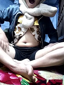 PhamPm70 online show from January 13, 2026, 2:43 pm