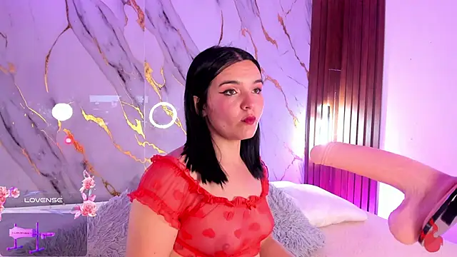 Snapshot of alicecute77 chatting on February 27, 2026, 2:23 am alicecute77 online show from February 27, 2026, 2:23 am