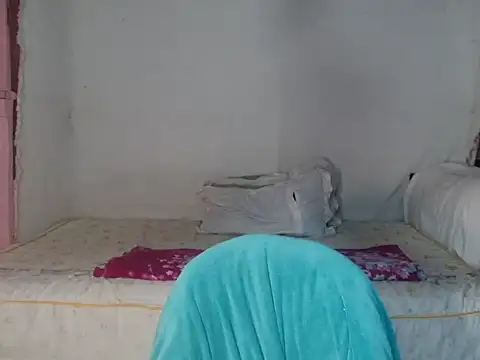 HelenaM online show from June 18, 2026, 5:28 am