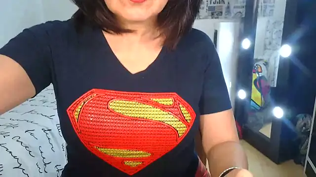 Snapshot of SweetCatheryne chatting on June 26, 2026, 5:57 am SweetCatheryne online show from June 26, 2026, 5:57 am